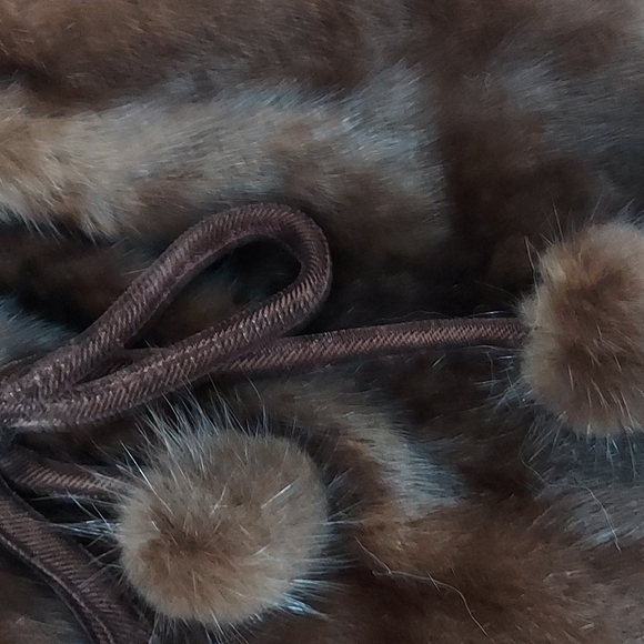 Handbag - Picture 2 of 3